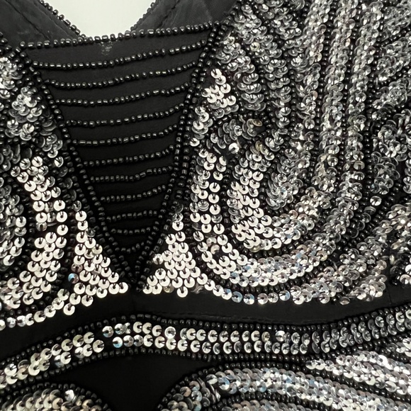 Black silver embellishment party dress in chiffon fabric - Picture 6 of 8